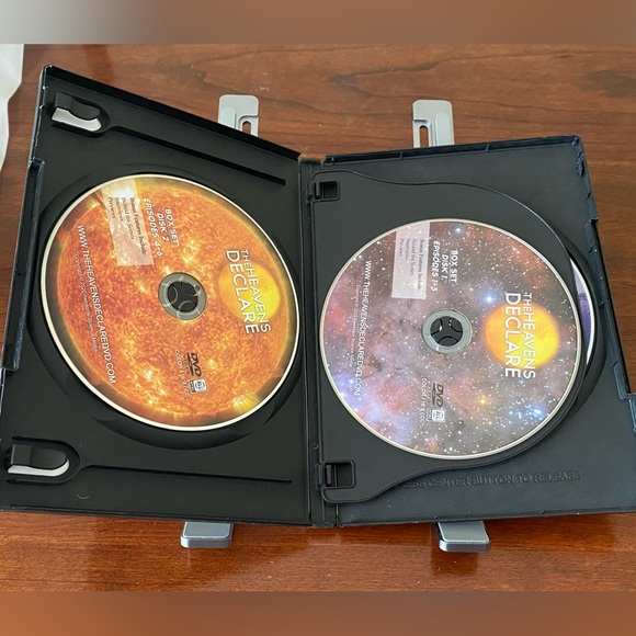 4 DVDs Awesome Science Media- solar system, Space, aliens, stars - Picture 5 of 6
